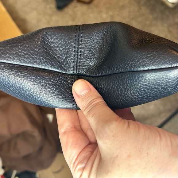 Kate Spade ♠️ Leather Crossbody Bag - Picture 4 of 9